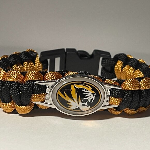 Missouri Tigers NCAA Paracord Bracelet NEW - Picture 1 of 2